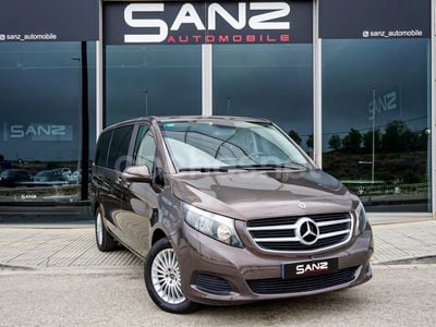 Mercedes V220
