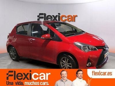 Usado Toyota Yaris Active 69 CV (50 kW) 2017 Rojo