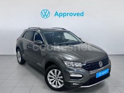 Usado VW T-Roc Advance 150 CV (110 kW) 2022 Gris / plata SUV