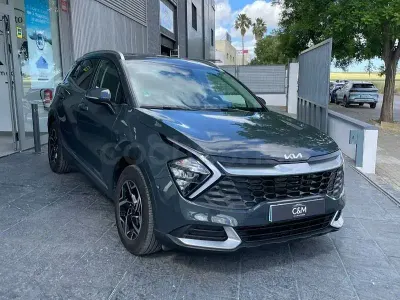 Usado Kia Sportage 150 CV (110 kW) 2024 Gris / plata SUV