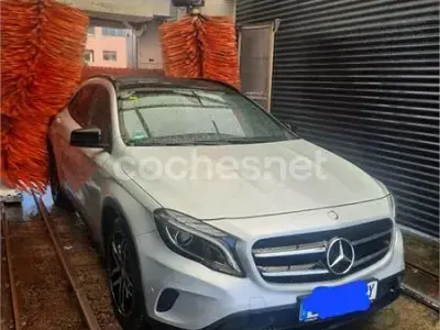 Usado Mercedes GLA200 AMG line 136 CV (100 kW) 2015 Beige SUV