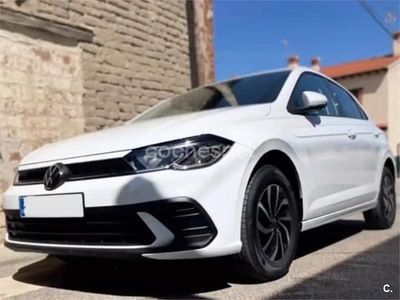 Usado VW Polo Life 95 CV (69 kW) 2022 Blanco Utilitario