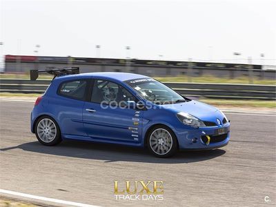 Usado Renault Clio II 200 CV (147 kW) 2006 Azul Berlina