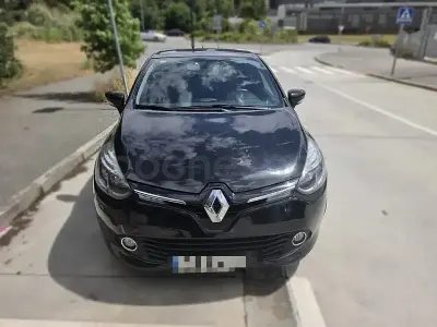 Usado Renault Clio IV Zen 90 CV (66 kW) 2016 Negro Berlina