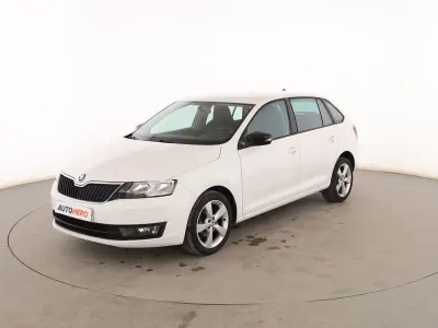 Usado Skoda Rapid 90 CV (66 kW) 2017 Blanco Utilitario