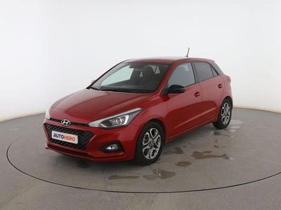 Usado Hyundai i20 101 CV (74 kW) 2019 Rojo Berlina