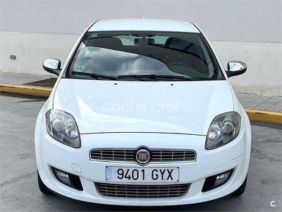 Blanco Usado 2010 Fiat Bravo Active Utilitario | 3590 € (Precio justo)