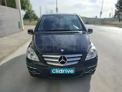 Usado Mercedes B180