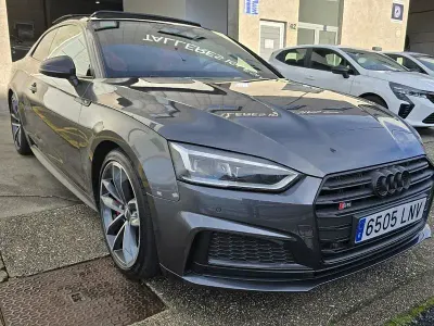 Usado Audi A5 Ambiente 354 CV (260 kW) 2018 Gris / plata Coupe