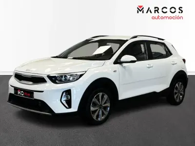 Usado Kia Stonic 100 CV (73 kW) 2023 SUV