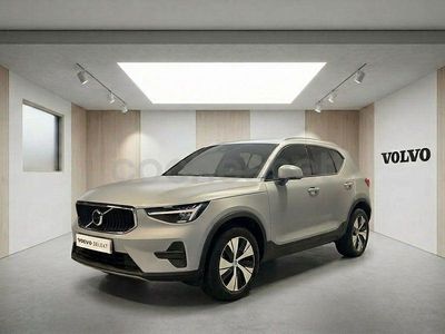 Usado Volvo XC40 Core 163 CV (119 kW) 2025 Gris / plata SUV
