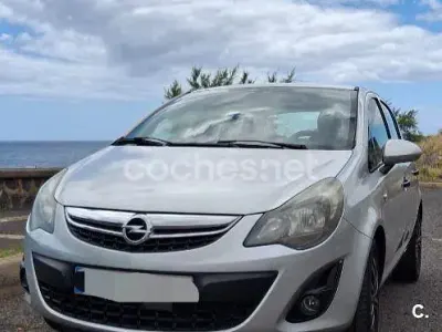 Usado Opel Corsa Selective 75 CV (55 kW) 2014 Gris / plata Utilitario