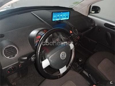 Usado VW New Beetle 102 CV (75 kW) 2008 Gris / plata Utilitario
