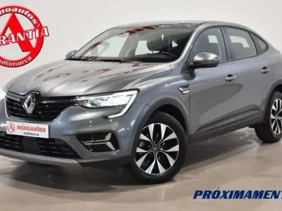 Usado Renault Arkana Business 140 CV (102 kW) 2022 Gris SUV