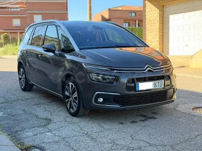 Usado Citroën C4 SpaceTourer Feel 163 CV (119 kW) 2019 Gris / plata Monovolumen