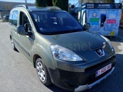 Usado Peugeot Partner Tepee Outdoor 90 CV (66 kW) 2009 Beige Monovolumen