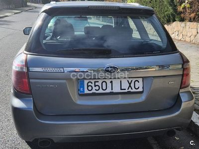 Usado Subaru Legacy 165 CV (121 kW) 2007 Gris / plata Familiar