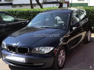 Usado BMW 118 122 CV (89 kW) 2008 Azul Utilitario