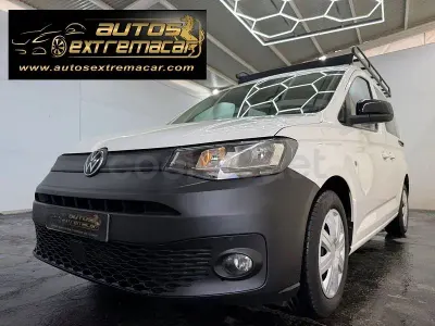 Usado VW Caddy 122 CV (89 kW) 2021 Blanco Monovolumen