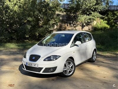 Blanco Usado 2013 Seat Altea Style Monovolumen | 11.000 € (Caro)