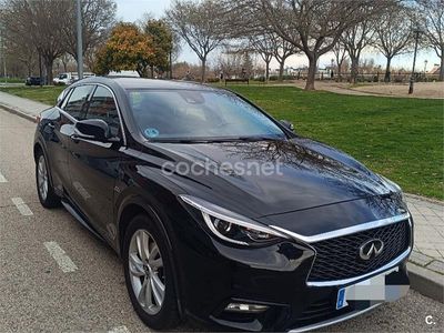 Usado Infiniti Q30 Premium 170 CV (125 kW) 2018 Negro Berlina
