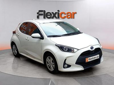Usado Toyota Yaris Hybrid Business Edition 116 CV (85 kW) 2022 Azul Berlina