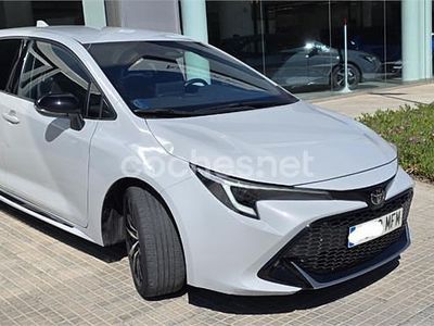 Begagnad Toyota Corolla 140 HK (102 kW) 2023 Grå Sedan