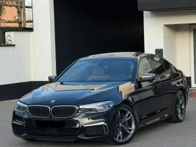 Usado BMW M550 Comfort Edition 400 CV (294 kW) 2020 Negro Berlina