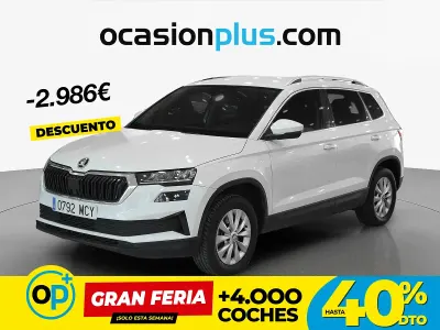Usado Skoda Karoq Ambition 150 CV (110 kW) 2022 Blanco SUV