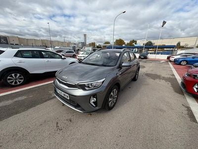 Gris Usado 2024 Kia Stonic SUV | 17.690 € (Precio justo)