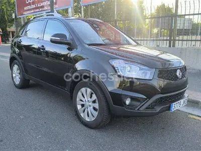 Usado SsangYong Korando 178 CV (130 kW) 2015 Negro SUV
