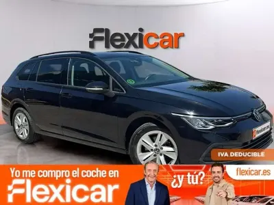Usado VW Golf VIII Life 110 CV (80 kW) 2022 Negro Familiar