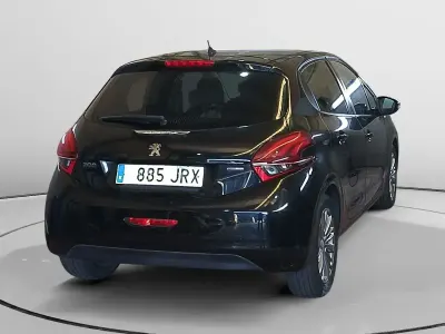 Occasion Peugeot 208 Style 82 PK (60 kW) 2016 Zwart Hatchback