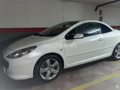 Usado Peugeot 307 CC Sport 136 CV (100 kW) 2007 Blanco Descapotable