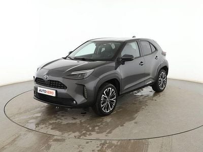 Gris Usado 2022 Toyota Yaris Cross Style SUV | 25.299 € (Precio justo)