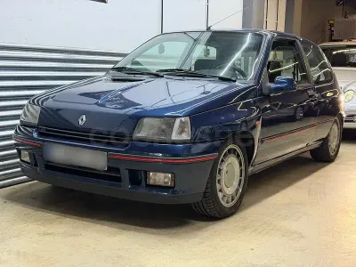 Usado Renault Clio 137 CV (100 kW) 1992 Azul Utilitario