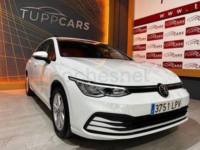 Usado VW Golf VIII Life 110 CV (80 kW) 2021 Blanco Familiar