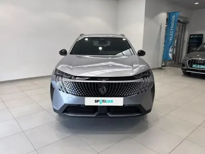 Usado Peugeot 5008 Allure 145 CV (106 kW) 2025 Gris SUV