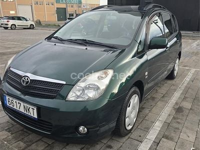 Usado Toyota Corolla Verso Terra 110 CV (80 kW) 2002 Verde Monovolumen