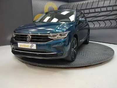 Usado VW Tiguan Life 150 CV (110 kW) 2022 Azul SUV