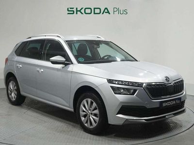 Usado Skoda Kamiq Ambition 110 CV (80 kW) 2022 Plateado SUV