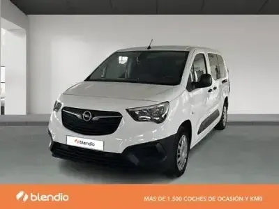 Usado Opel Combo Elegance 102 CV (75 kW) 2021 Blanco Monovolumen