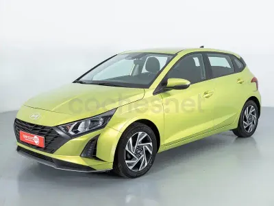 Käytetty Hyundai i20 84 HP (61 kW) 2024 Vihreä Viistoperä