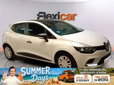Usado Renault Clio Business 75 CV (55 kW) 2017 Blanco Utilitario