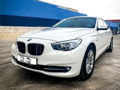 Usado BMW 530 Gran Turismo 245 CV (180 kW) 2011 Blanco Berlina