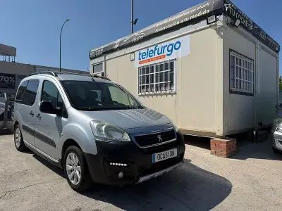 Usado Peugeot Partner Active 100 CV (73 kW) 2018 Gris