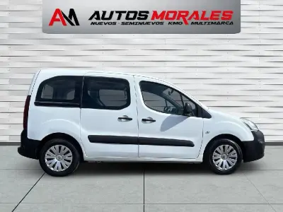 Käytetty Citroën Berlingo Attraction 75 HP (55 kW) 2015 Tila-auto