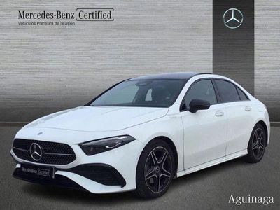 Blanco polar Usado 2024 Mercedes A200 AMG line | 37.890 € (Caro)