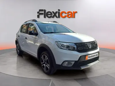 Usado Dacia Sandero Comfort 91 CV (66 kW) 2020 Blanco Berlina