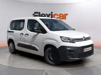 Usado Citroën Berlingo Live 102 CV (75 kW) 2022 Blanco Monovolumen